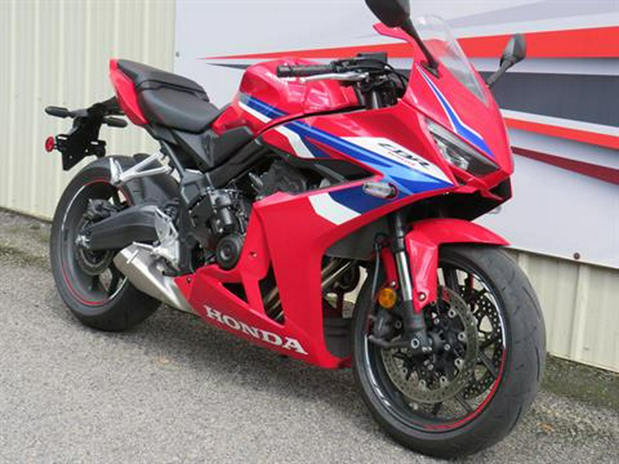 2025 Honda CBR650R E-Clutch