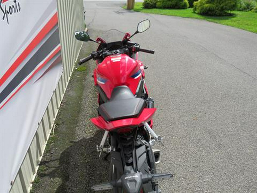 2025 Honda CBR650R E-Clutch