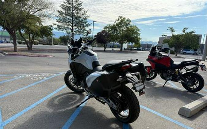 2024 Ducati Multistrada V4 S Travel & Radar Spoked Wheels