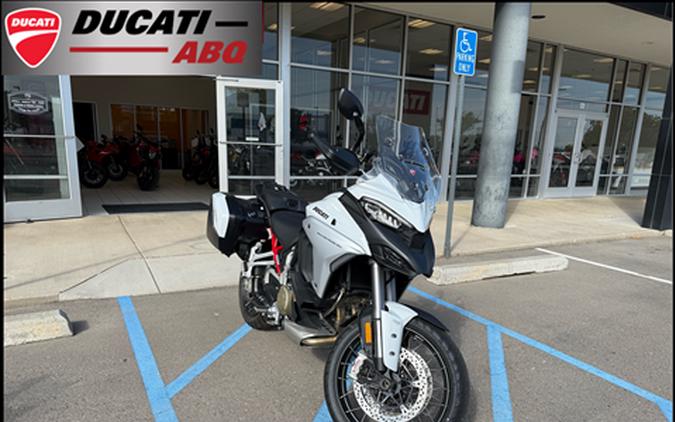 2024 Ducati Multistrada V4 S Travel & Radar Spoked Wheels