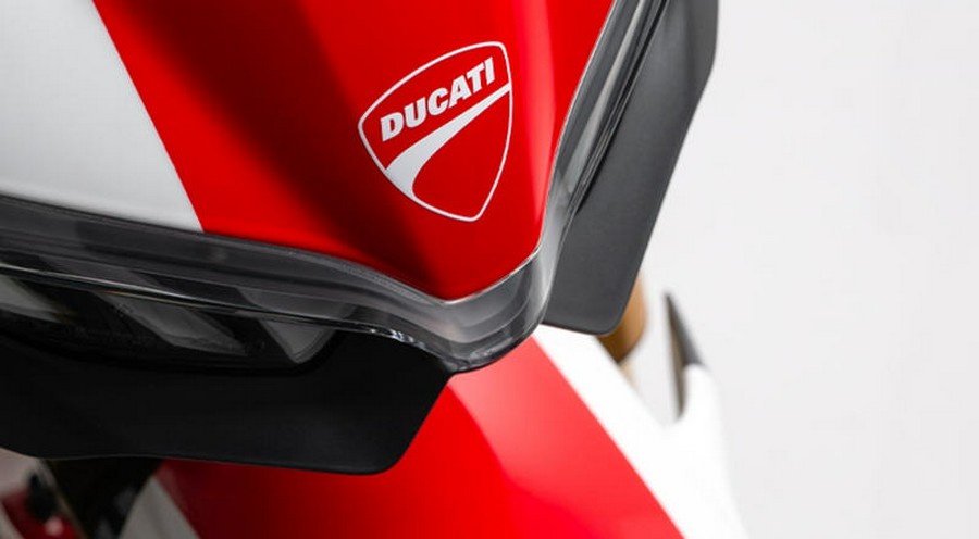 2025 Ducati Streetfighter V4 Supreme