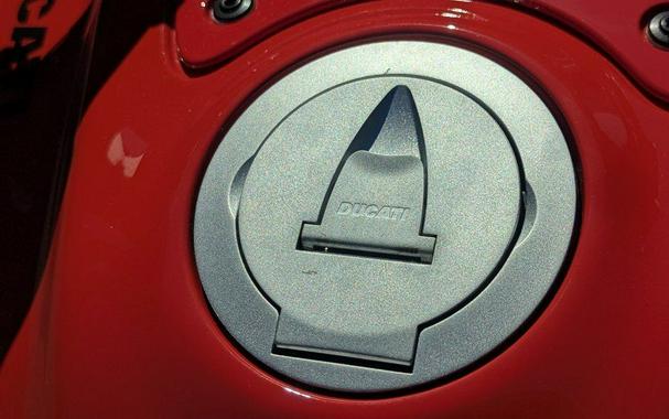 2025 Ducati Diavel V4 Ducati Red