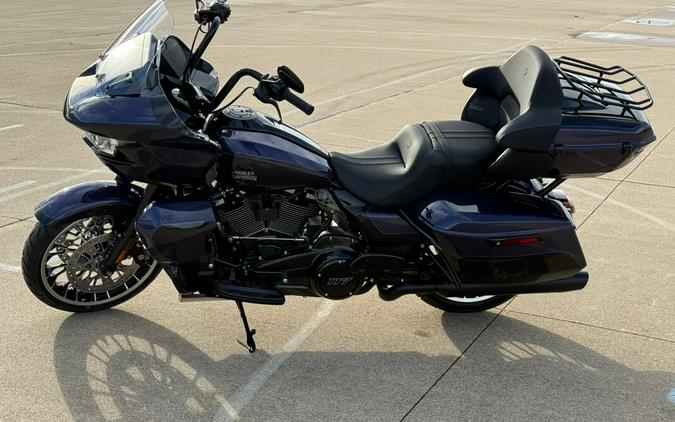2026 Harley-Davidson® Road Glide Limited Purple Abyss / Vivid Black Black Trim