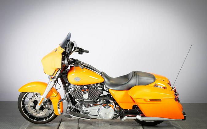 2023 Harley-Davidson Street Glide Special Baja Orange