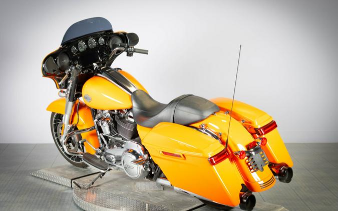2023 Harley-Davidson Street Glide Special Baja Orange