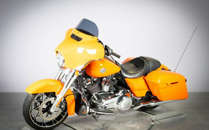 2023 Harley-Davidson Street Glide Special Baja Orange