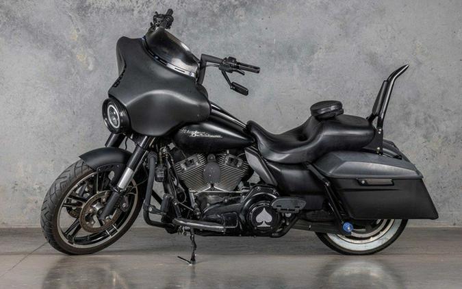 2010 Harley-Davidson FLHX - Street Glide