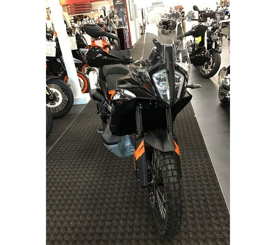 2024 KTM 790 Adventure