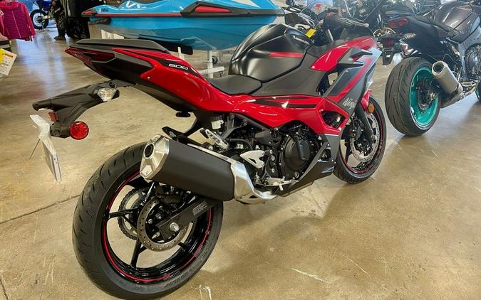 2024 Kawasaki Ninja® 500 ABS Passion Red/Metallic Flat Spark Black