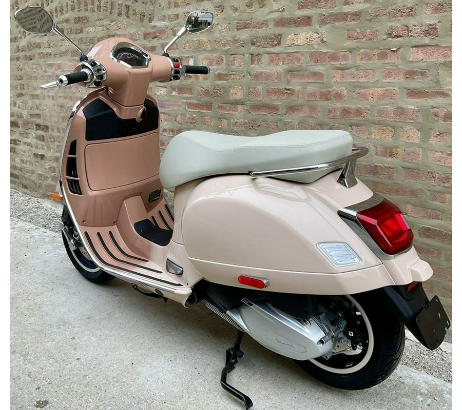 2023 Vespa GTS 300