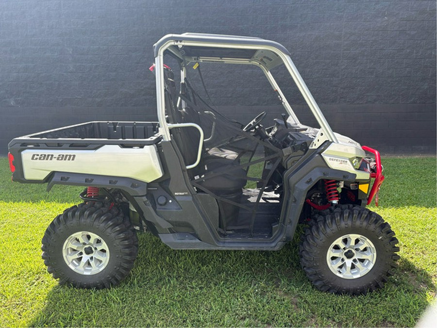 2025 Can-Am Defender X mr HD10 Hyper Silver & Legion Red