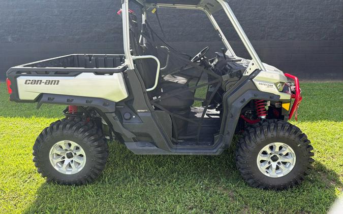 2025 Can-Am Defender X mr HD10 Hyper Silver & Legion Red