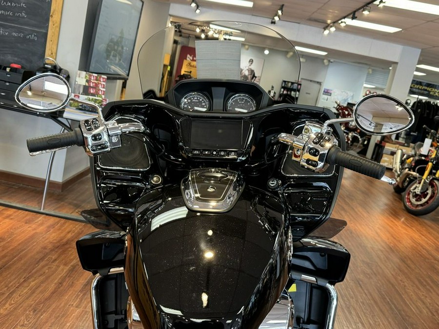 2023 Indian Motorcycle® Pursuit Limited Black Metallic