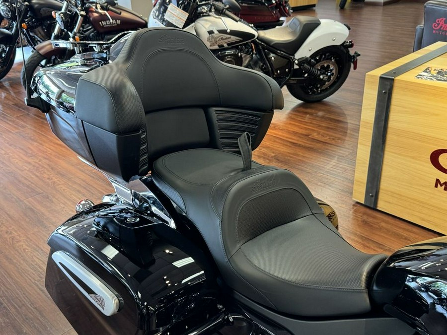 2023 Indian Motorcycle® Pursuit Limited Black Metallic