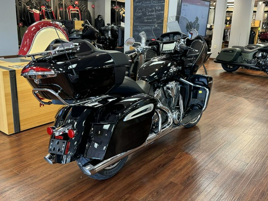 2023 Indian Motorcycle® Pursuit Limited Black Metallic