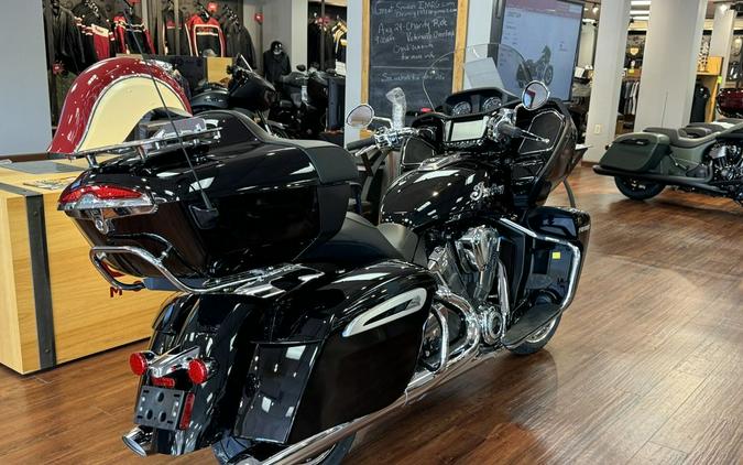 2023 Indian Motorcycle® Pursuit Limited Black Metallic