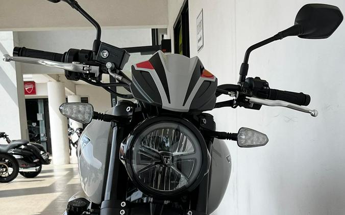 2026 Triumph TRIDENT 800