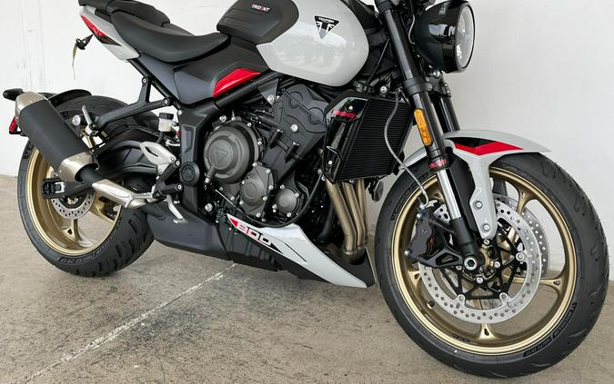 2026 Triumph TRIDENT 800