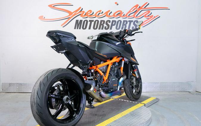 2021 KTM 1290 Super Duke R