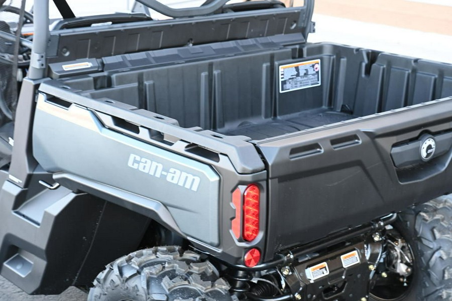 2024 Can-Am® Defender XT HD7