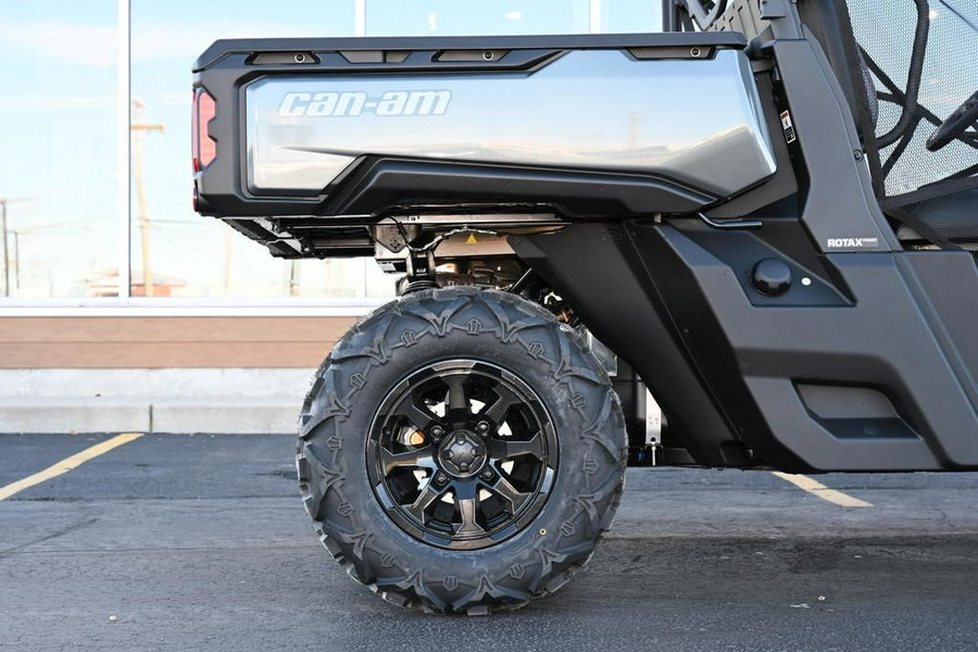 2024 Can-Am® Defender XT HD7