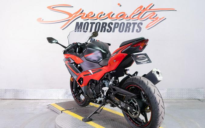 2025 Kawasaki Ninja® 500 SE ABS