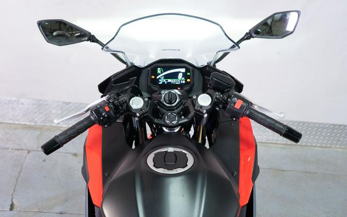 2025 Kawasaki Ninja® 500 SE ABS