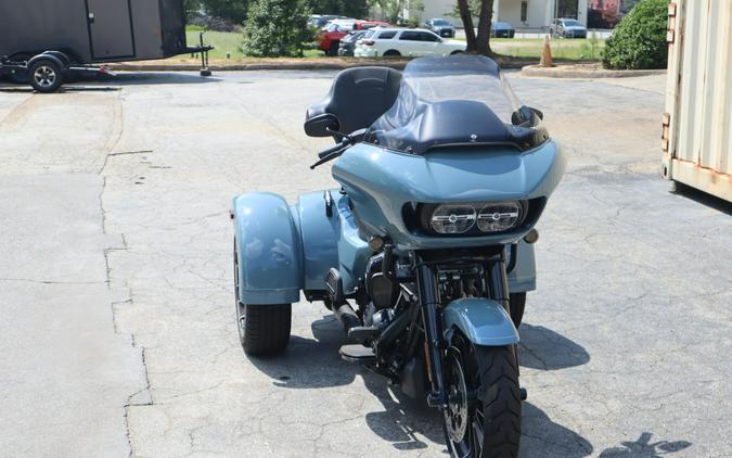 2024 Harley-Davidson Road Glide 3 Sharkskin Blue - Black Finish