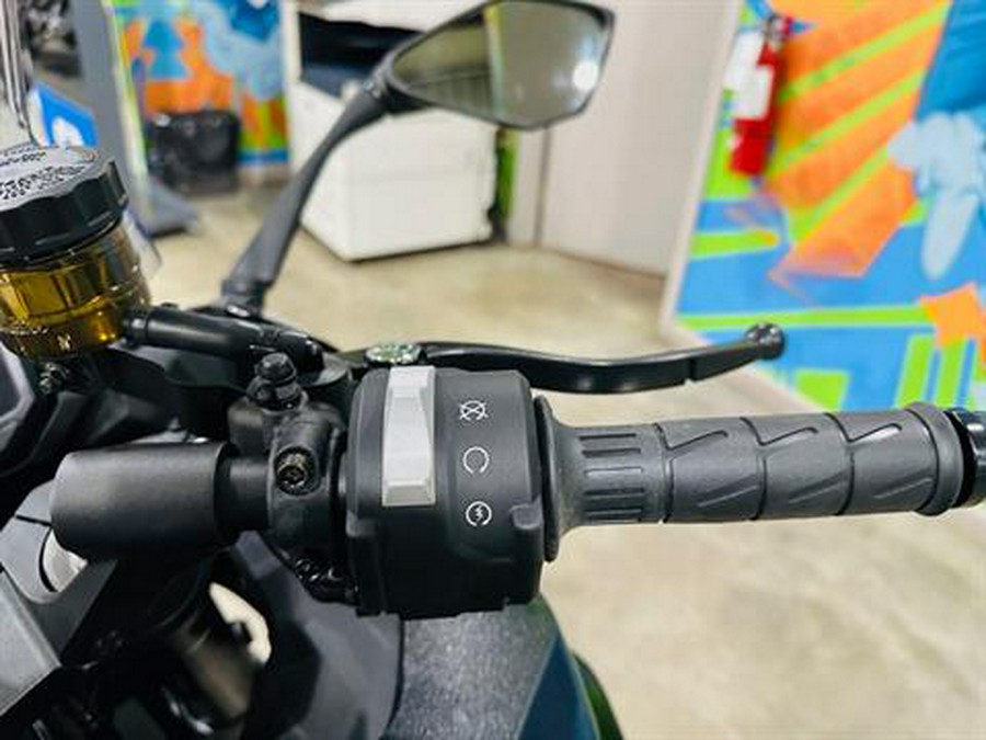 2025 Kawasaki Ninja 1100SX ABS