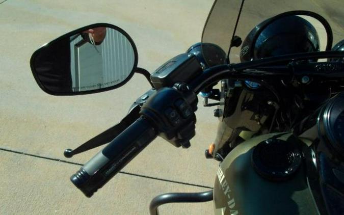 2016 Harley-Davidson® FLSS SOFTAIL SLIM S