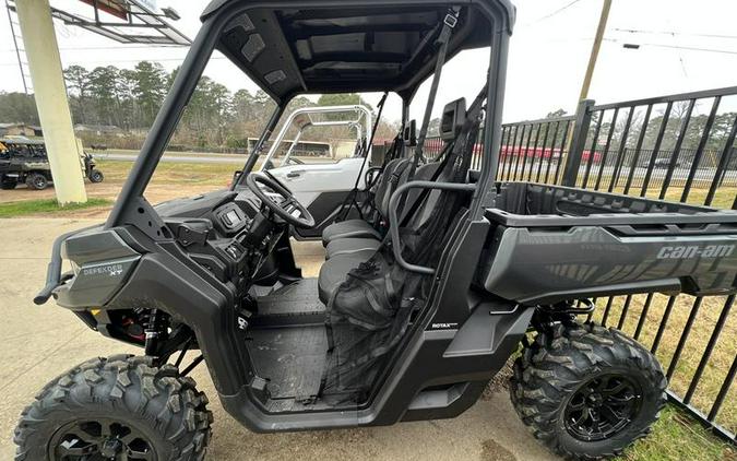 2024 Can-Am® Defender XT HD10