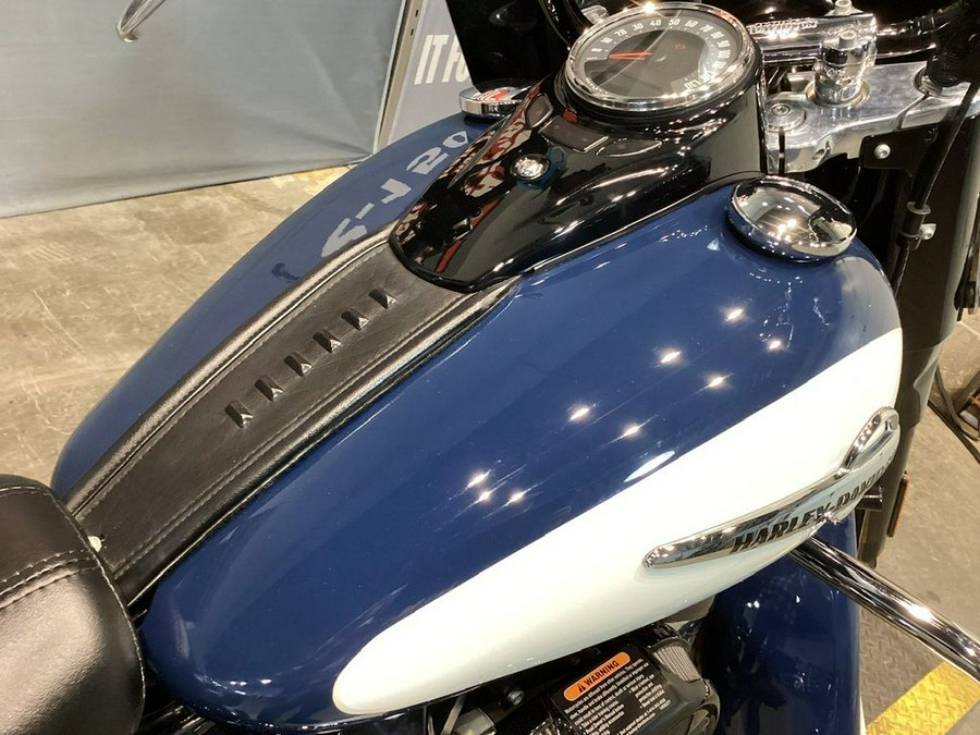 2019 Harley-Davidson® FLHCS - Heritage Classic 114