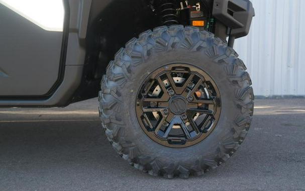 2026 Can-Am® Defender MAX Limited HD11