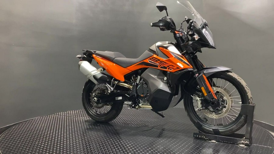 2022 KTM 890 Adventure