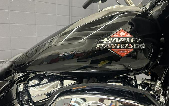 2025 Harley-Davidson® FLTRX - Road Glide®