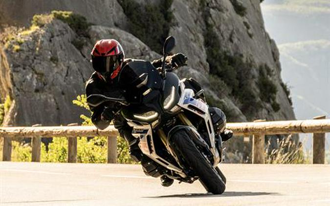 2026 BMW R 1300 RS