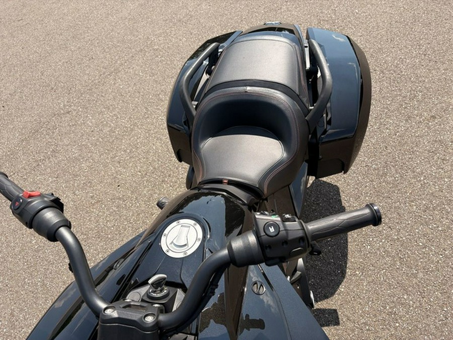 2016 Can-Am Spyder F3 T 6-Speed Semi-Automatic (SE6)