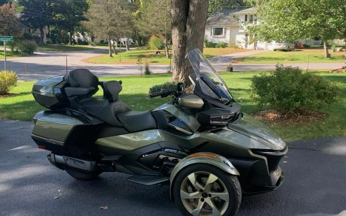 2021 Can-Am Spyder RT Sea To Sky