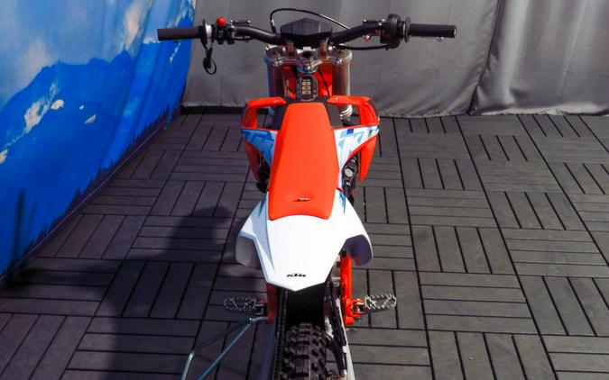 2024 KTM SX-E 3