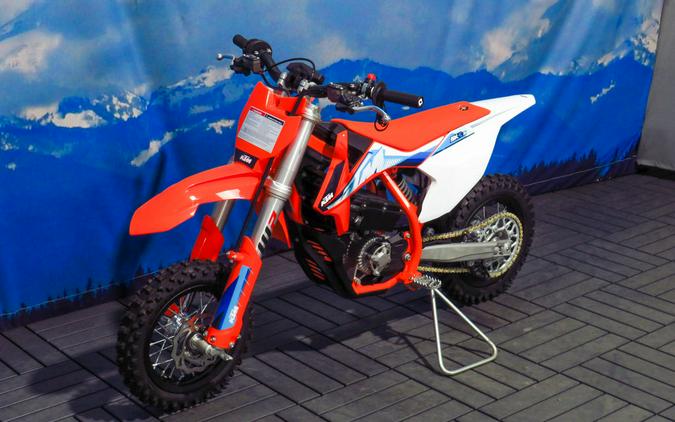 2024 KTM SX-E 3