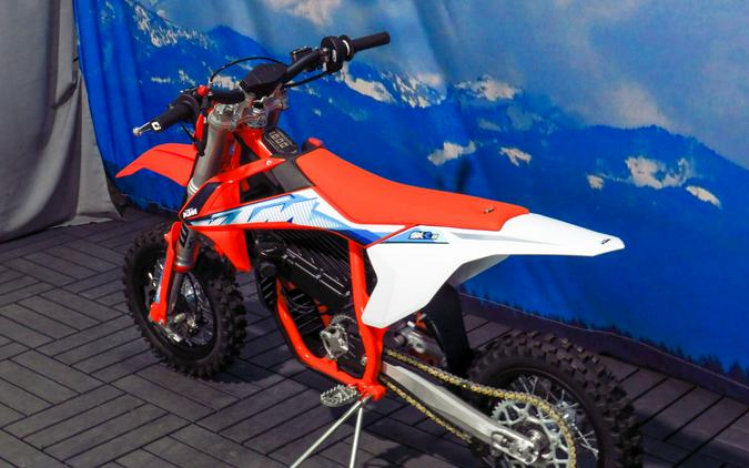 2024 KTM SX-E 3