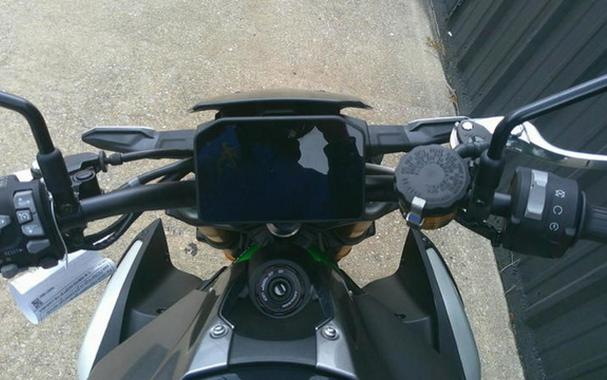 2025 Kawasaki Z900 SE ABS