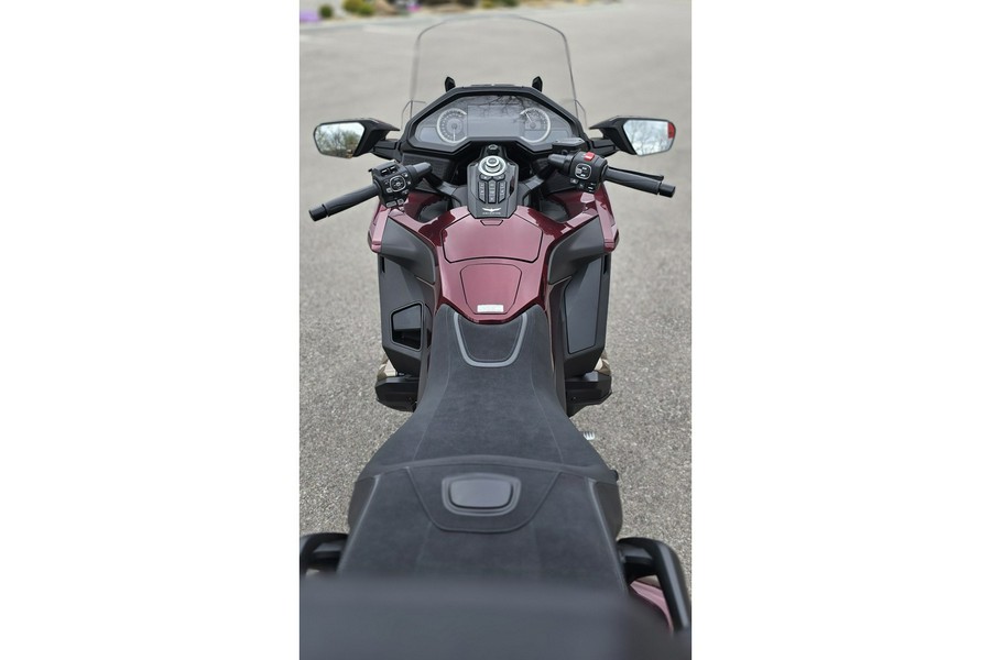 2025 GOLDWING TOUR DCT 50th Anniversary - Honda