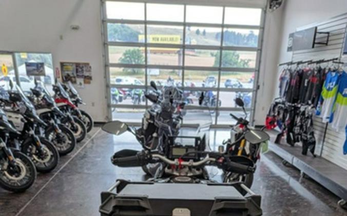 2023 Yamaha Super Tenere ES