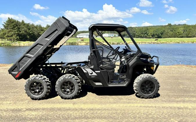 2026 Can-Am® Defender PRO XT HD10