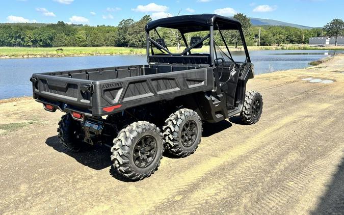 2026 Can-Am® Defender PRO XT HD10