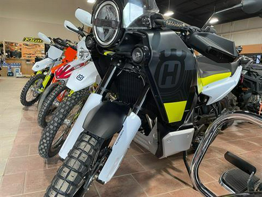 2023 Husqvarna Norden 901