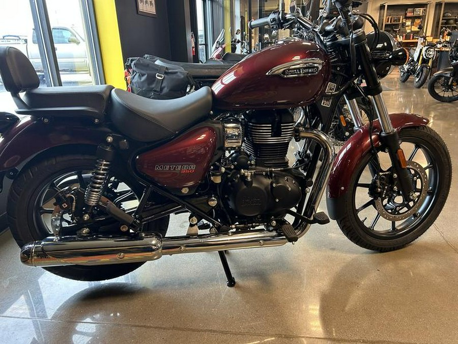 2023 Royal Enfield Meteor 350 Stellar Red