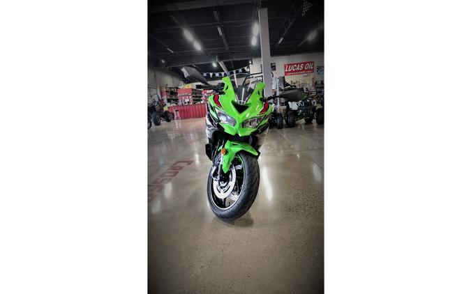 2024 Kawasaki Ninja® ZX™-4RR ABS KRT Edition