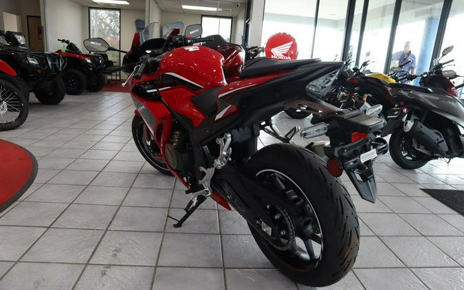 2023 Honda CBR500R ABS